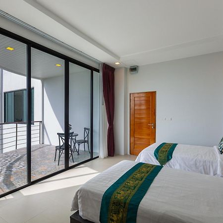 Hotel Rossarin Sea View Patong Exterior foto