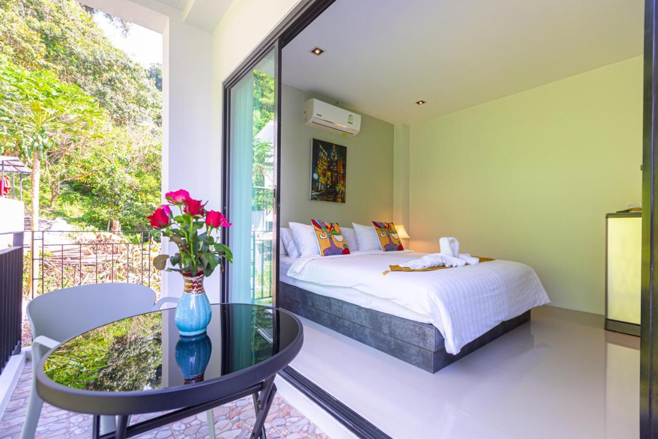 Hotel Rossarin Sea View Patong Exterior foto