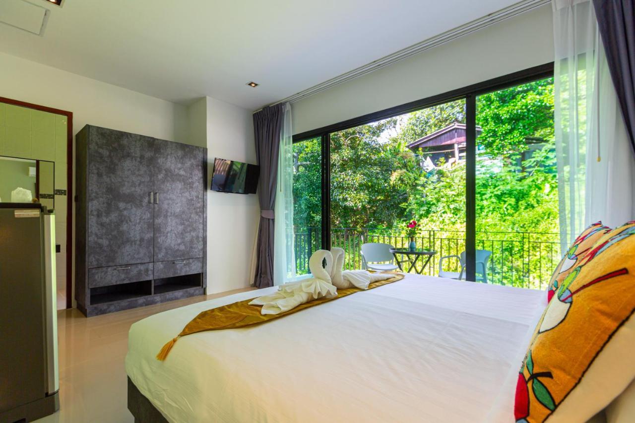 Hotel Rossarin Sea View Patong Exterior foto
